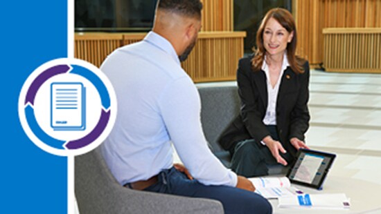 Ecolab expert talking with customer
